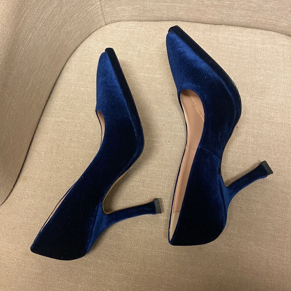 Pumps - Picture 10 of 12